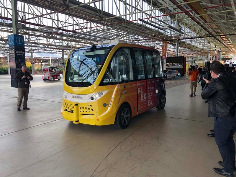 IMG_6023driverles shuttles in operation at Tonsley Innovation Precinct